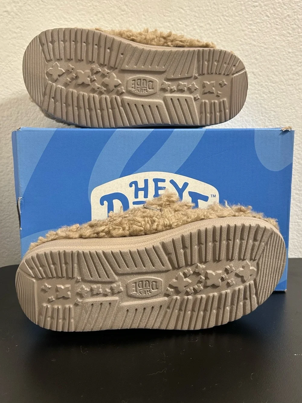 Hey Dude Wendy Slipper Timber Wolf Kids Children’s C12 Casual Slip On Shoe